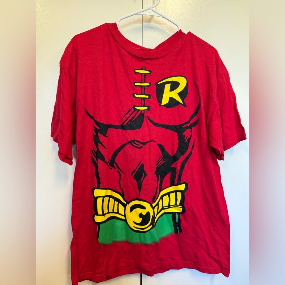 New DC Comics Batman t shirt with cape. Size large